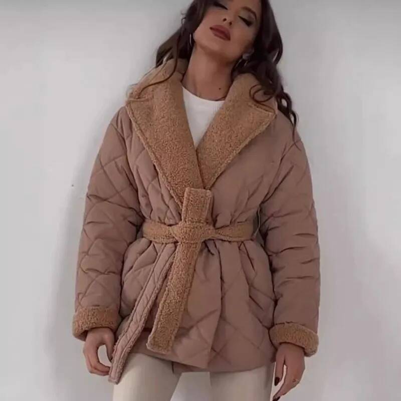 Elegante gewatteerde jas met i - Street Fashion Taiwan recensie en prijs